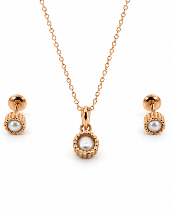 JAINIKA Pearl Radiance Pendant Set