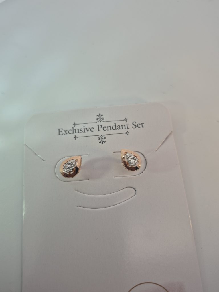 Élan Teardrop Necklace & Stud Earrings Set — View 5