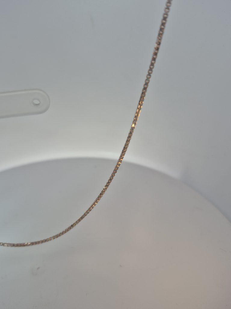 JAINIKA Essential Rose Gold Box Chain — View 5